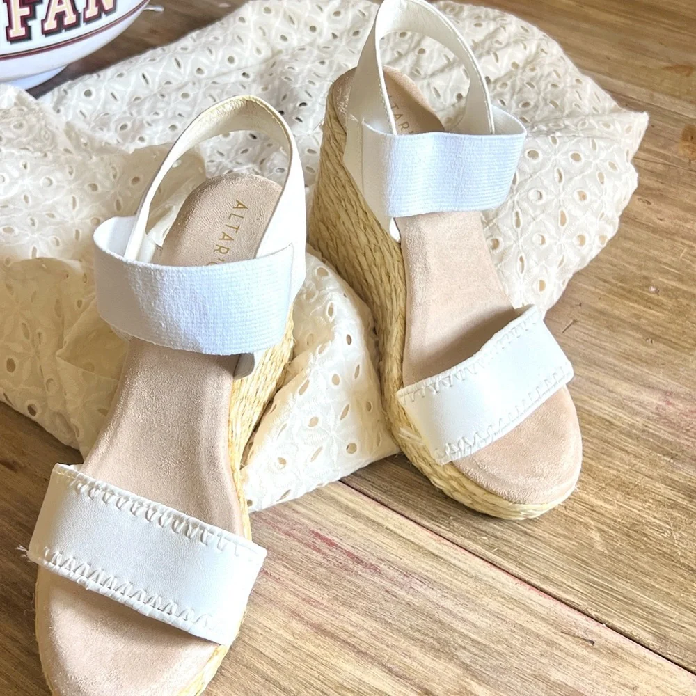 Altar'd State,White/Tan Wedge Sandals, Versatile, Soft Foot Pad,Size 8.5